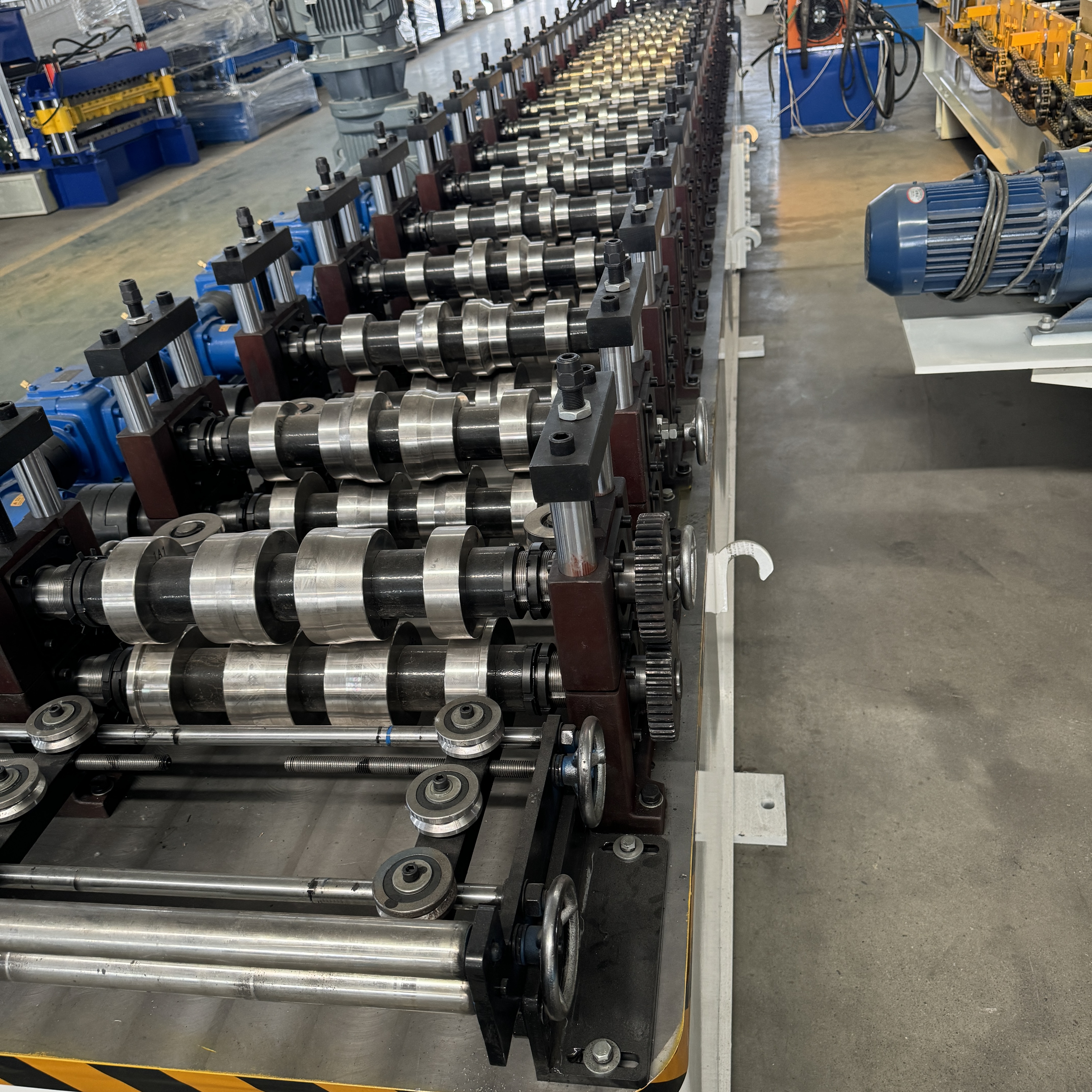 EPS Sandwich Panel Machine: What Should Manufacturers Consider Before Investing?