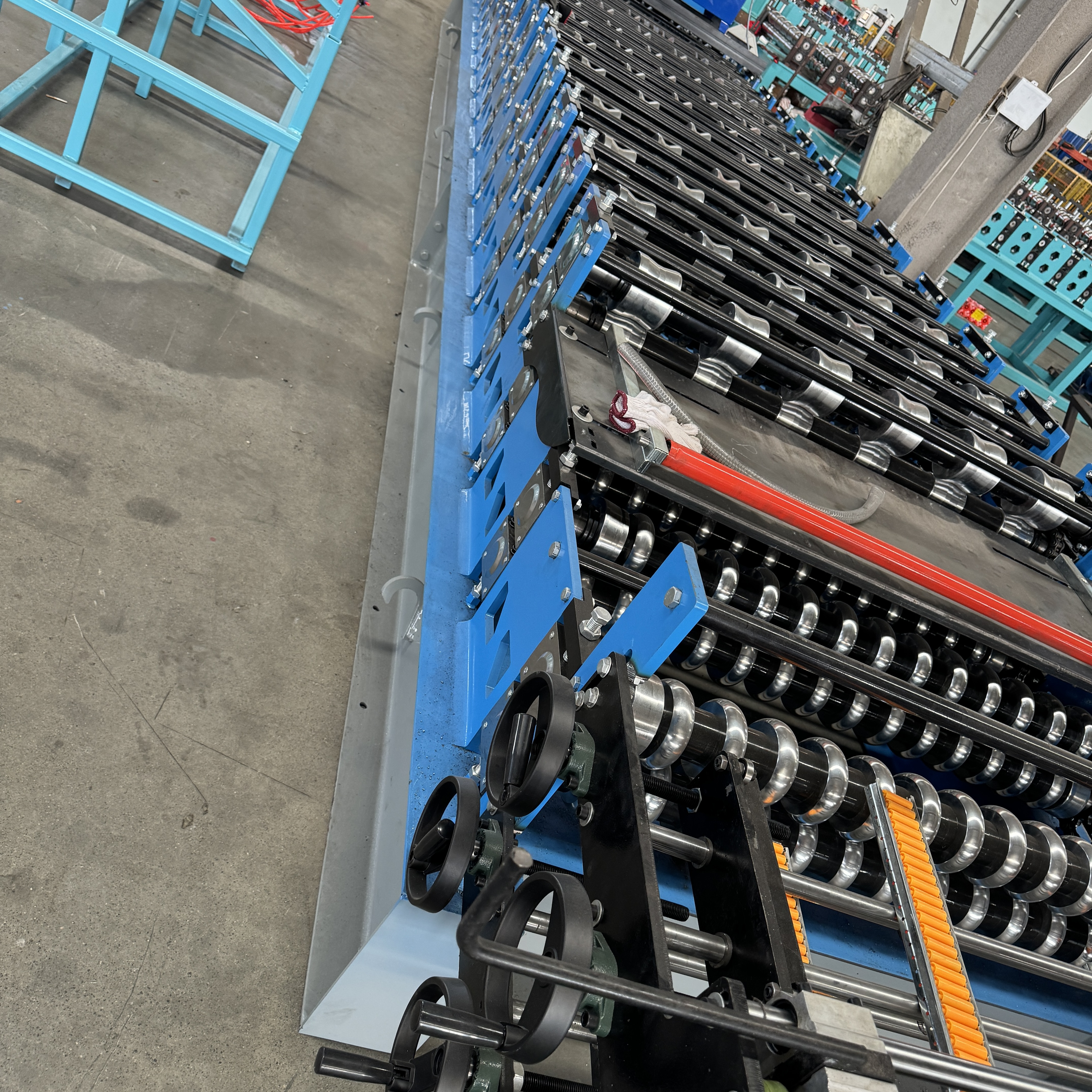 How Does a Cold Roll Forming Machine Work? A Complete Guide